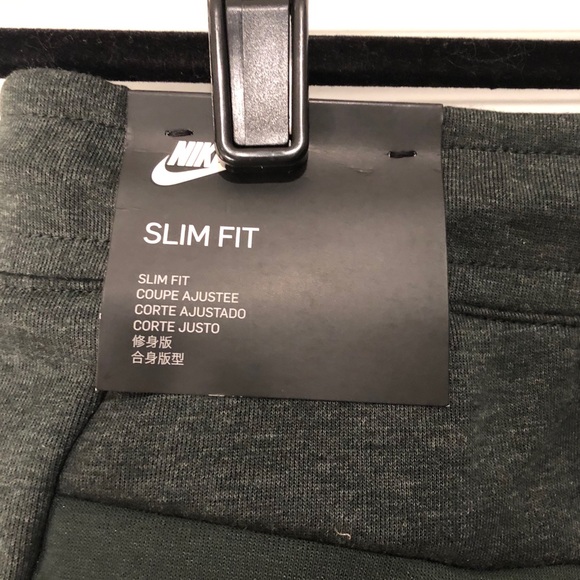 Nike Men’s Slim Fit Jogger Sweatpants - Picture 4 of 5